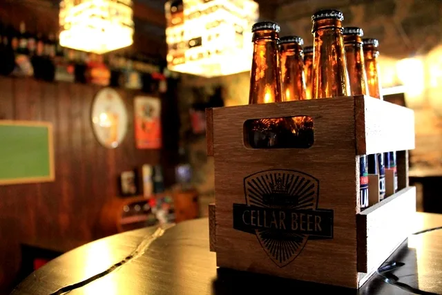 Mini engradado de Cellar Beer